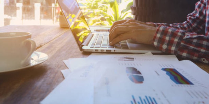 Courses That Help You Build a Portfolio Employers Actually Trust